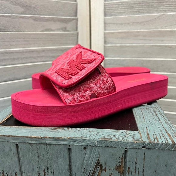 MICHAEL MICHAEL KORS Logo Platform Slide Sandal Dark Pink Size 6 - Picture 1 of 12